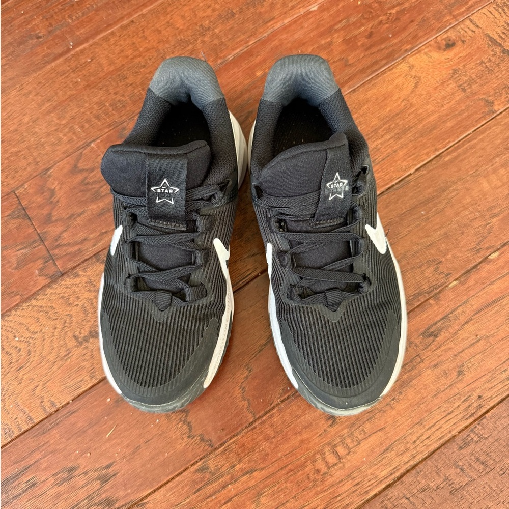 Boys Nike Athletic Shoes